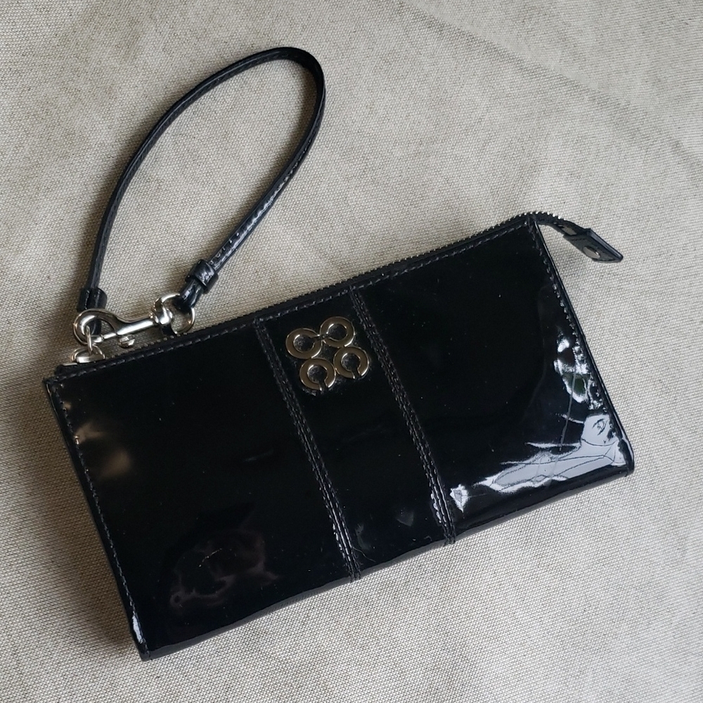 Coach legant Black Patent Leather Wristlet Clutch